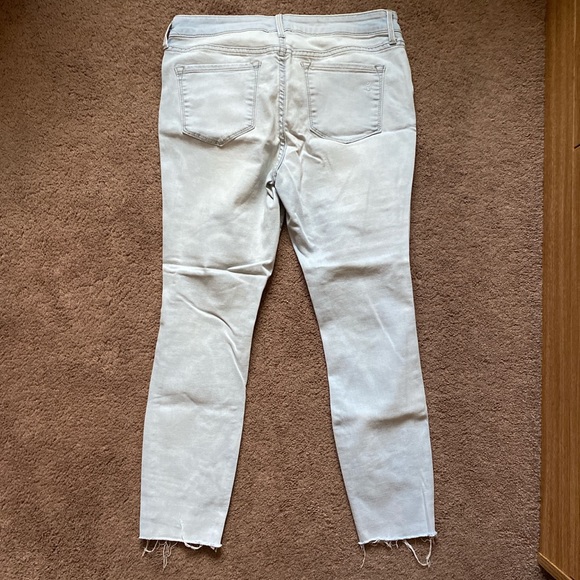 Pale blue ripped jeans - Picture 2 of 4